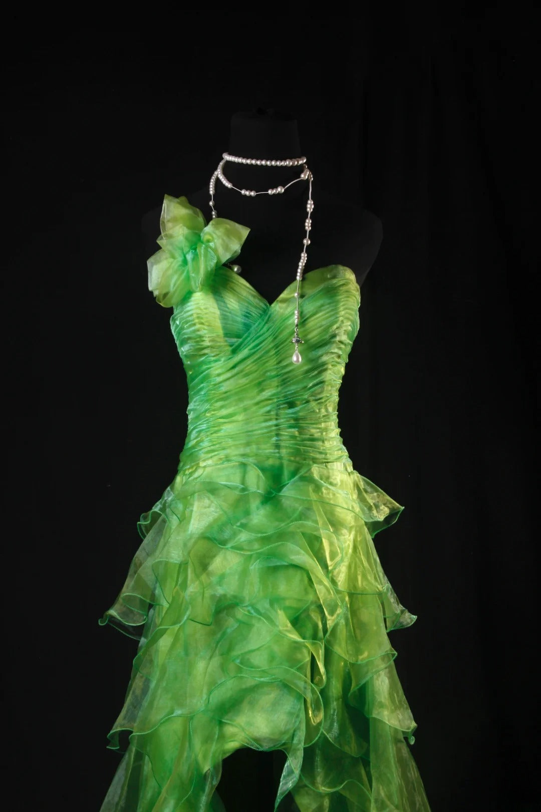 Elegantes, asymmetrisches, schulterfreies grünes Tüll-Abendkleid, langes Partykleid, AB2184