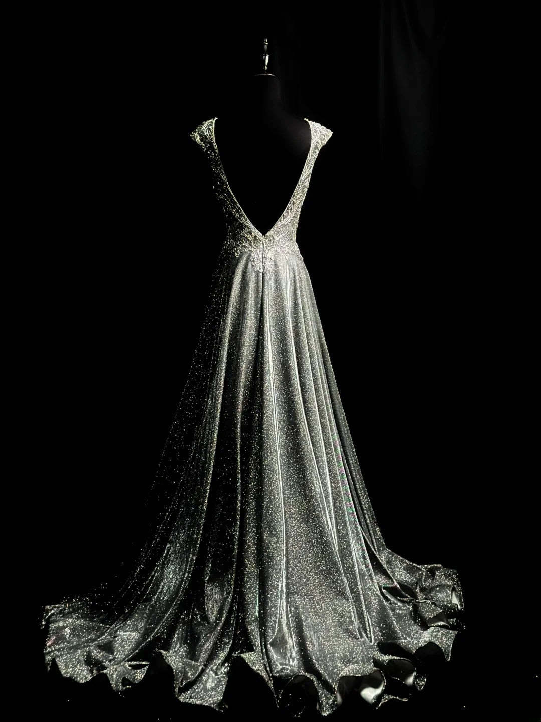 Sparkly Prom Dresses A line Scoop Grey Sequin With Beads Crystals Sleeveless Long Formal Outfits RB6008
