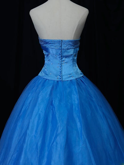 Pretty Ball Gown Strapless Royal Blue Tulle With Beads Long 15 Quinceanera Dresses Photo Ideas Formal Outfit RB6032
