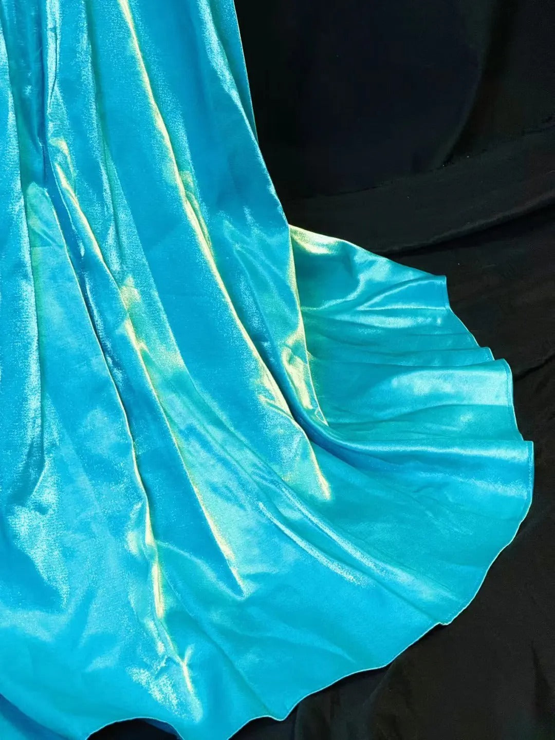 Beautiful Prom Dresses A Line V Neckline Blue Satin With Backless Beading Long Formal Outfits RB6101