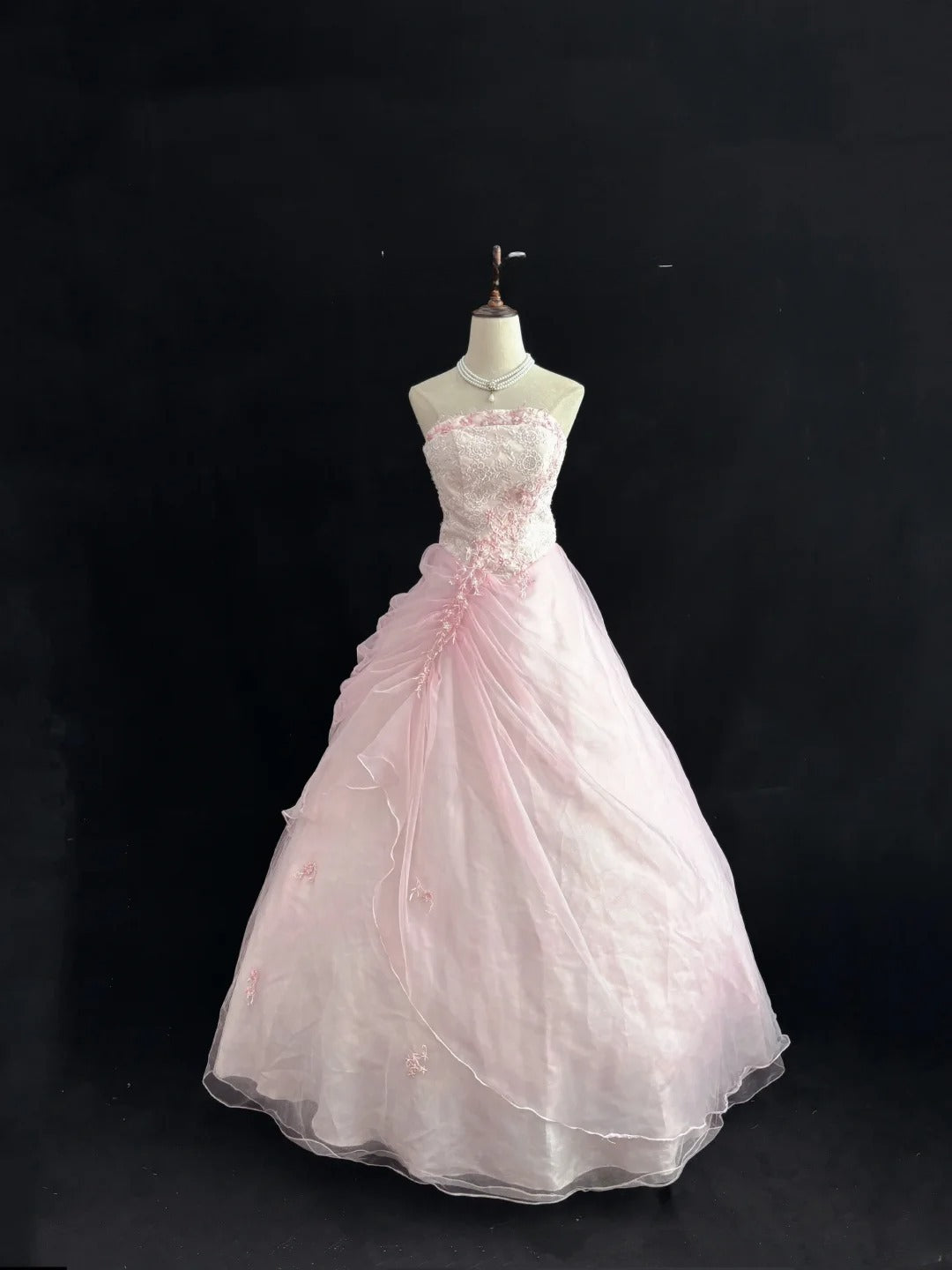Classy Ball Gowns Strapless Pink Poofy Long With Lace Appliques Quince Dress Sweet 16 inspo Quinceanera Dresses Vestidos De 15 anos RB7655