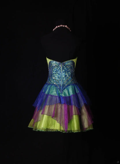 Robe de bal courte bustier en tulle vert bourgeon, idéale pour un 16e anniversaire, une soirée de retrouvailles ou un cocktail (AS267)