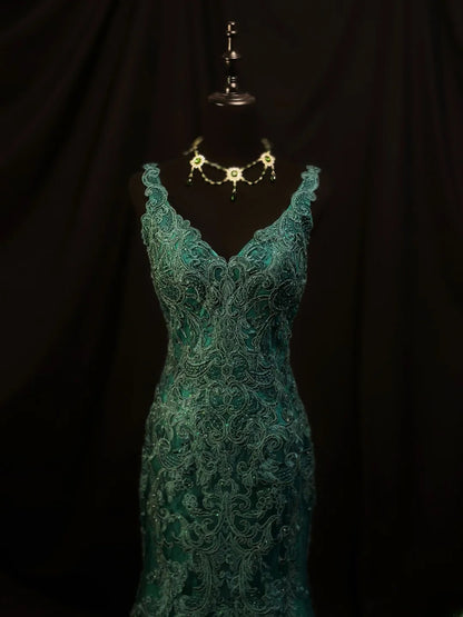 Modest Prom Dresses Mermaid V Neckline Dark Emerald Green With Lace Appliqued Long Night Evening Formal Outfits RB6120