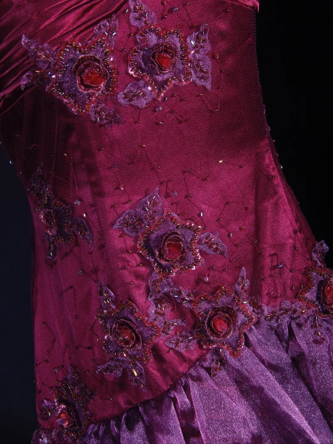 Robe de cocktail rétro sirène à fines bretelles en satin rose fuchsia, longueur thé, idéale pour un 16e anniversaire ou un bal de promo (AS283)
