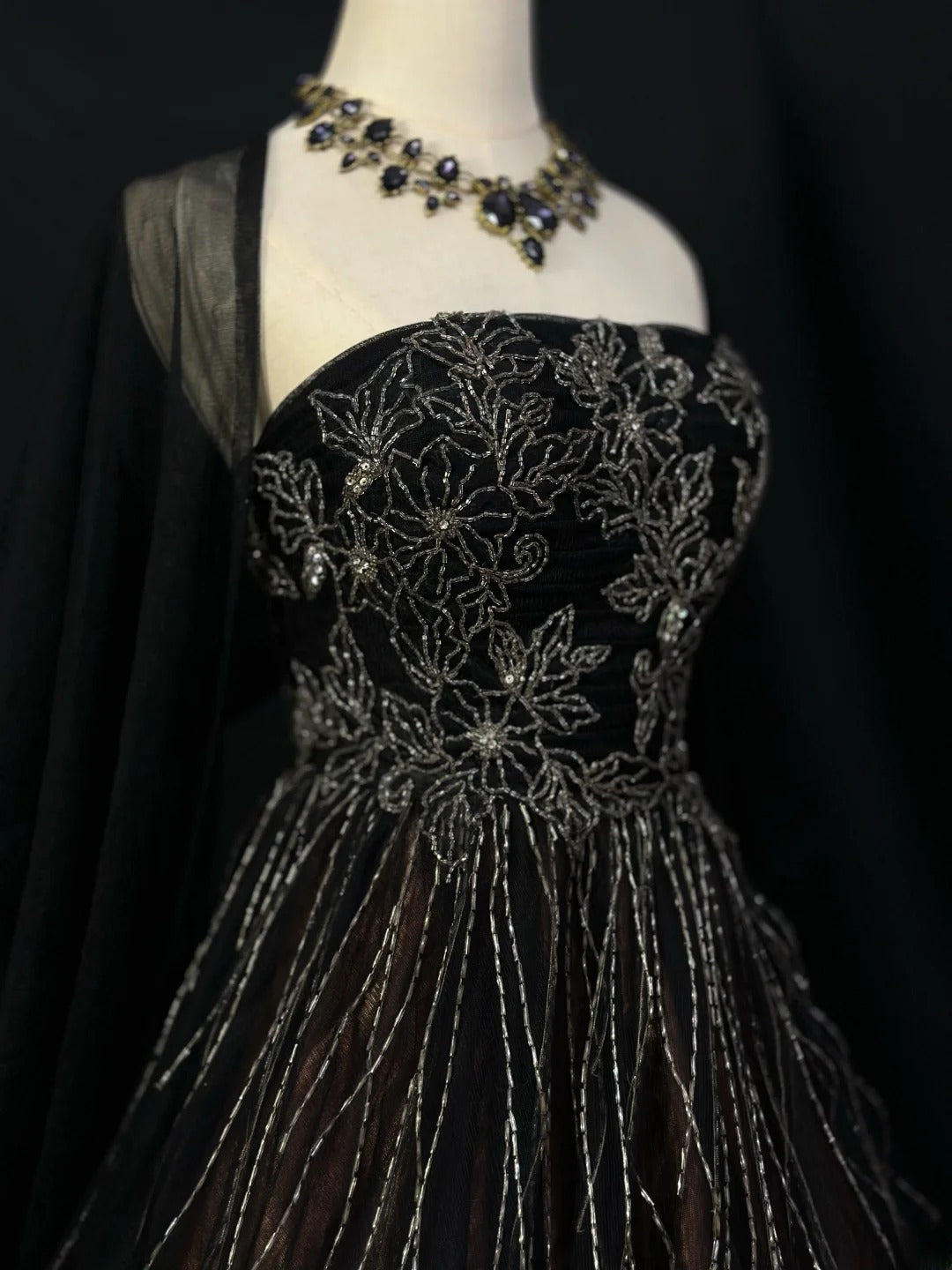 Vintage 90s Prom Dresses Ball Gown Strapless Black Tulle With Beading Cape Party Gown Formal Outfits RB6127