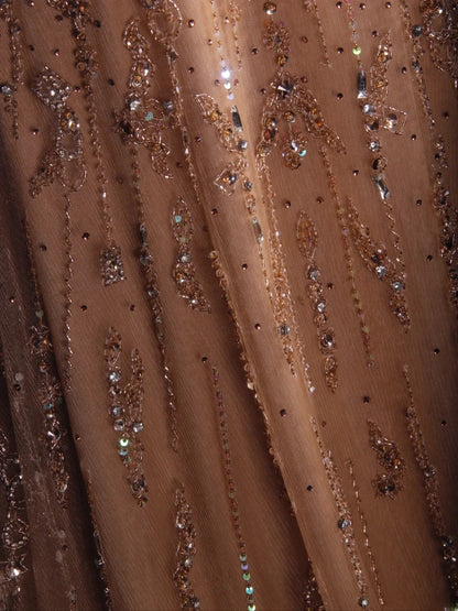 Robe de bal longue rétro années 90, coupe trapèze, une épaule, en tulle champagne avec corsage orné de perles. Inspiration pour une tenue de 18 ans ou une robe de soirée (AS290).