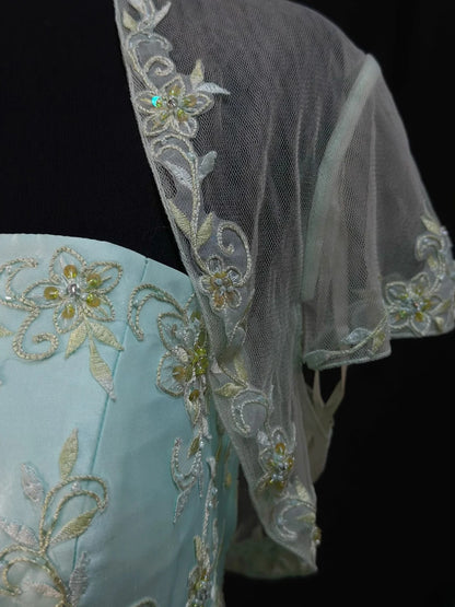 Pretty Ball Gown Sweetheart Light Green Tulle With Jacket Corset Fitted Long 15 Quinceanera Dresses Photo Ideas Formal Outfit RB6137