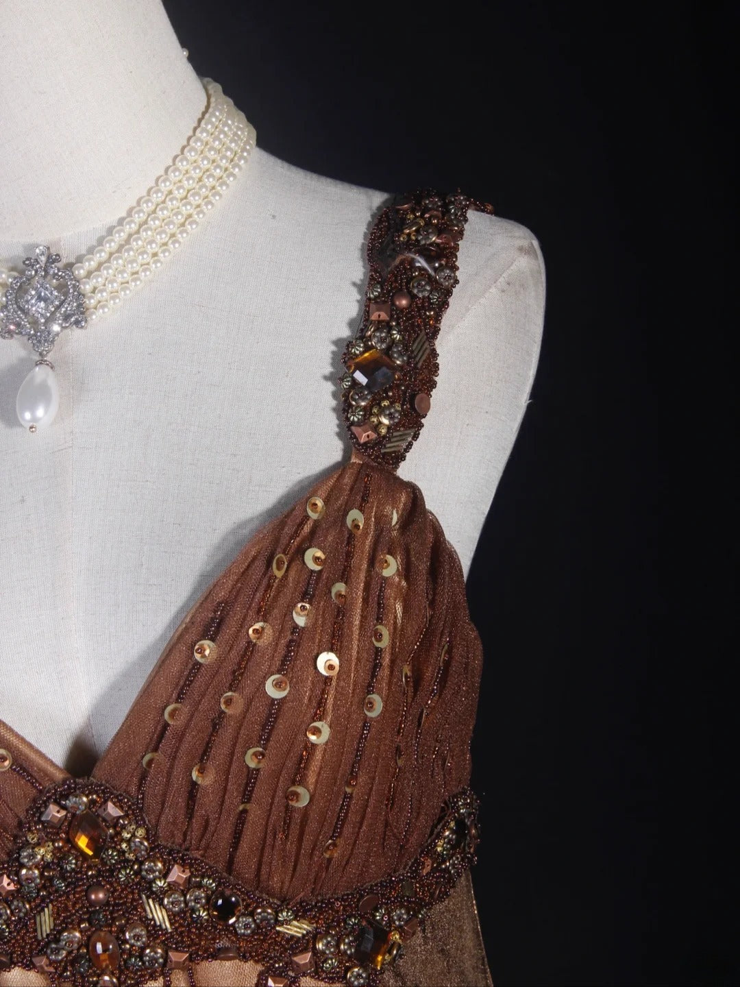 Vintage A-Linien-Abendkleid aus den 1980er Jahren mit Herzausschnitt, Tüll und Perlen, langes Kleid, perfektes Outfit für den 20. Geburtstag, festliche Abendgarderobe AS301