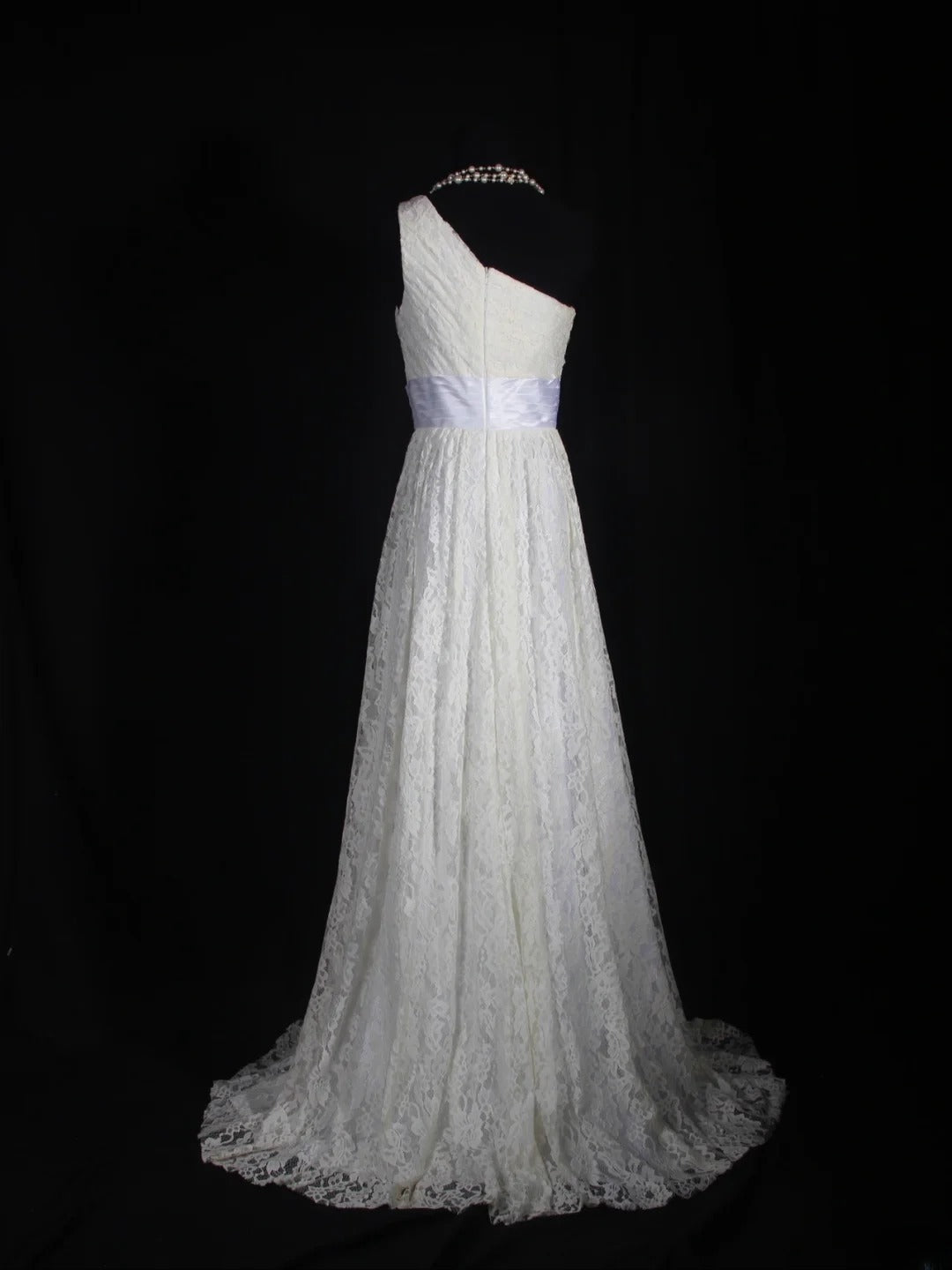 Robe de mariée rétro années 50, coupe trapèze asymétrique, ornée de perles argentées et de dentelle, tailles petites et grandes, idéale pour un mariage civil ou une cérémonie à la plage (AS304).