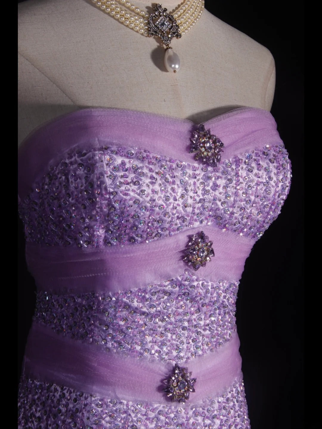 Robe de bal vintage années 70, bustier cœur lilas orné de perles, longue robe plissée, tenue idéale pour un 21e anniversaire, référence AS310