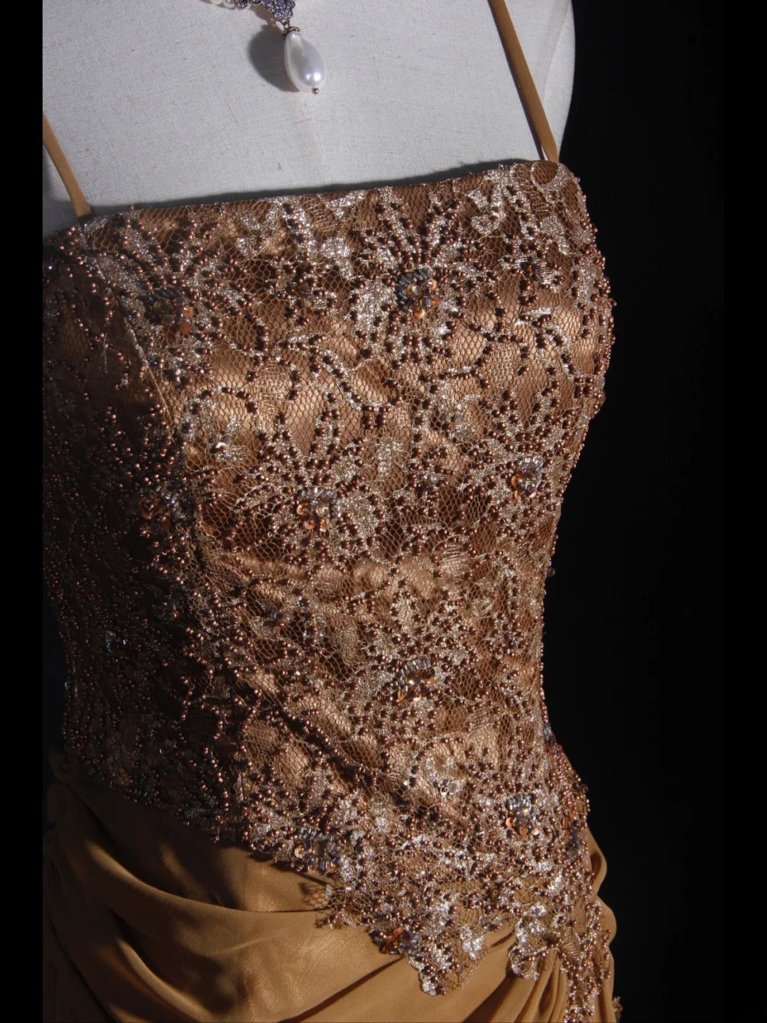 Vintage 70s Mermaid Spaghetti Straps Gold Lace Beaded Bodice Plus Size Long Prom Dresses Impress 21th Birthday Outfits Prom Gown AS318