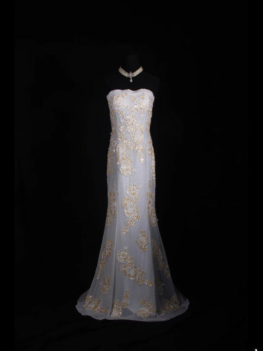 Robe de bal longue blanche bustier sirène vintage années 1970 avec corsage orné de perles appliquées - Inspiration pour une tenue de 16 ans ou une robe de soirée - AS333