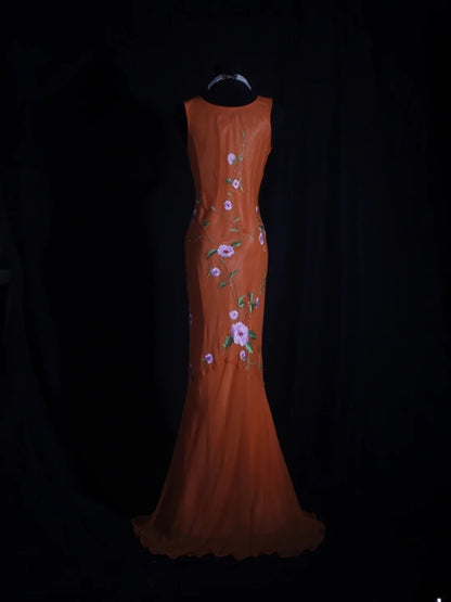 Robe de bal rétro années 60 en mousseline de soie organza avec broderies et perles, inspiration robe de soirée pour un 22e anniversaire AS337