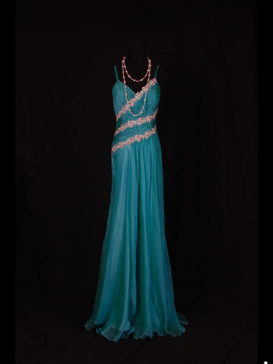Robe de bal longue sirène vintage années 2000, bretelles spaghetti, appliques en mousseline, grande taille, dentelle. Idéale pour un 21e anniversaire. Modèle AS342.