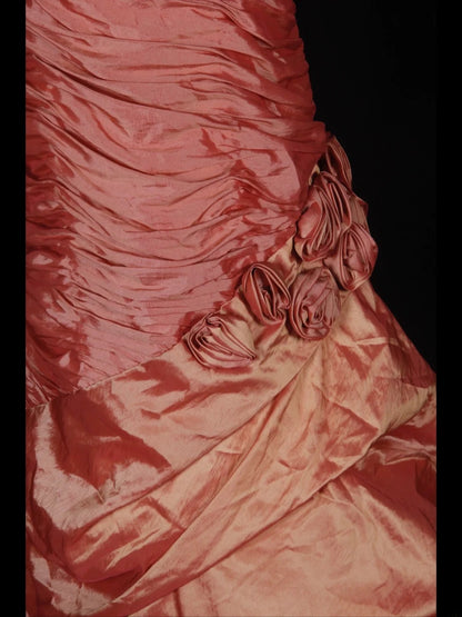 Vintage Meerjungfrauen-Kleid aus den 1970er Jahren mit One-Shoulder-Ausschnitt, plissiertem Rüschenoberteil aus Taft – Inspiration für lange Ballkleider zum 19. Geburtstag, formelles Abendkleid AS357