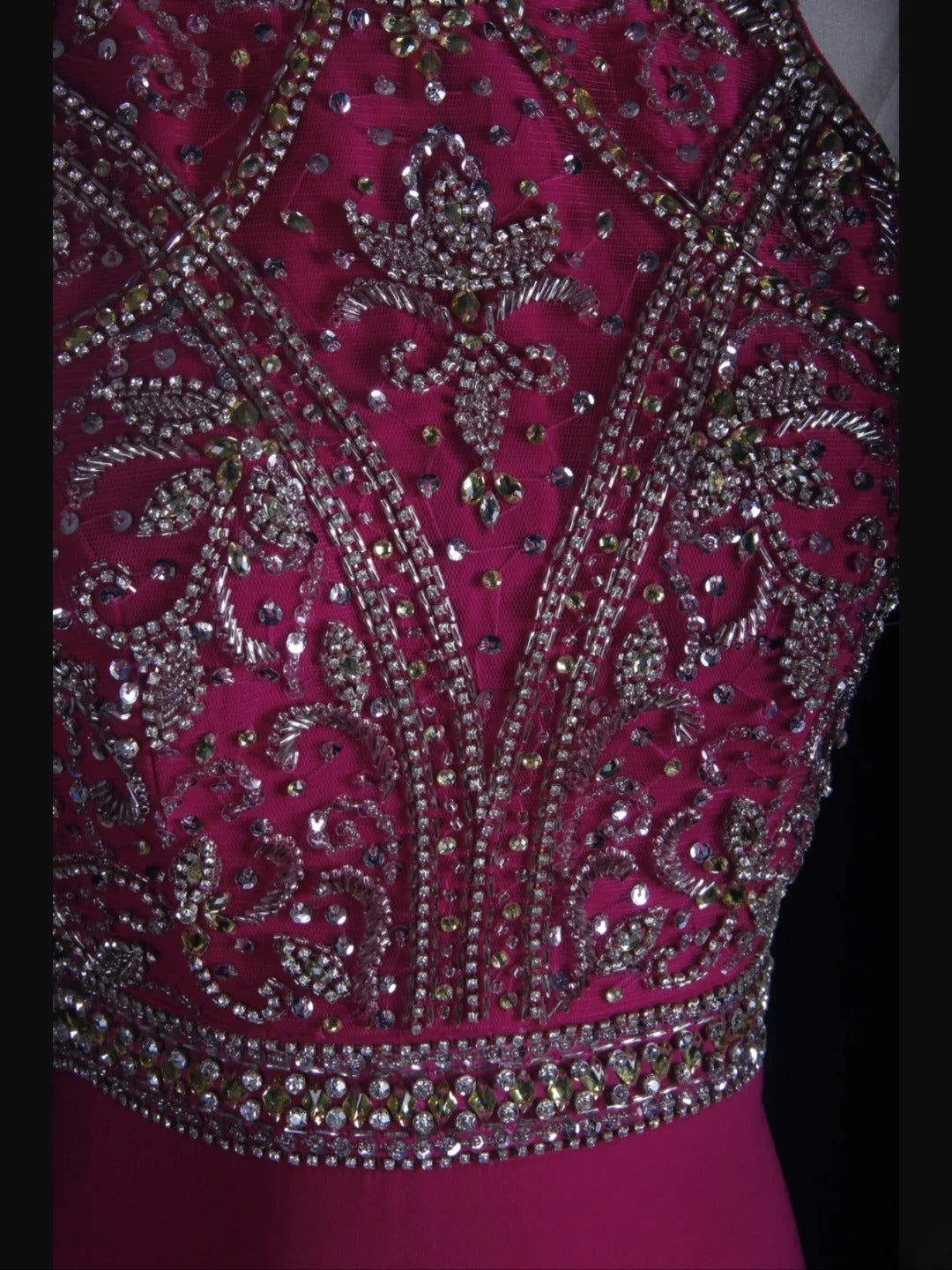 Robe de bal longue rose fuchsia vintage années 80, dos nu orné de perles, style sirène, inspiration années 80, tenue d'anniversaire, robe de soirée AS364