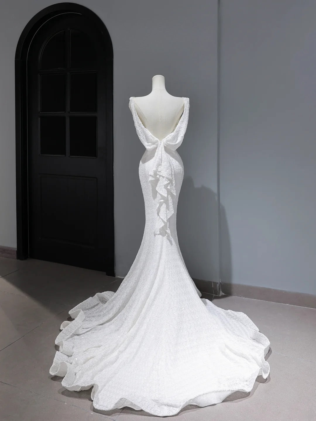 Simple Mermaid Spaghetti Strap Sequin Wedding Gown Style for Bride With Fitted Petite Plus Size Backless Bridal Dress AS366