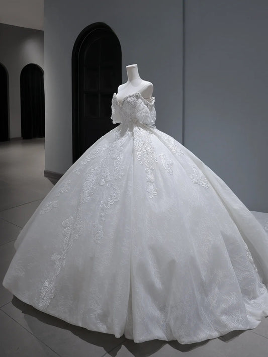 Vintage Long Wedding Gowns Princess Ball Gown Off The Shoulder Style for Bride With Sleeves Pleated Appliques Train White Bridal Dress AS367