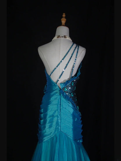 Vintage Meerjungfrauen-Kleid aus den 1950er Jahren mit One-Shoulder-Ausschnitt, plissiertem Rüschenoberteil aus Taft – Inspiration für lange Ballkleider zum 19. Geburtstag (AS368)