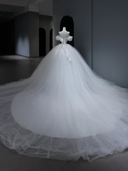 Princess Long Wedding Gowns Ball Gown Off The Shoulder Style for Bride With Short Sleeves Train White Bridal Dresses AS375