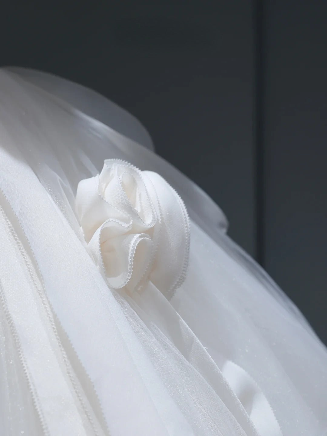 Princess Long Wedding Gowns Ball Gown Off The Shoulder Style for Bride With Short Sleeves Train White Bridal Dresses AS375