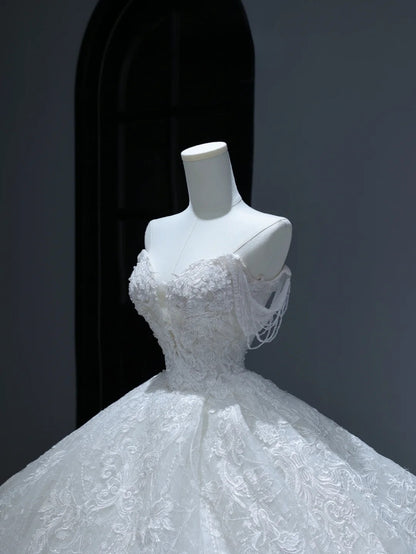 Princess Long Wedding Gowns Ball Gown Sweetheart Style for Bride With Tassel Train White Lace Bridal Dresses AS377