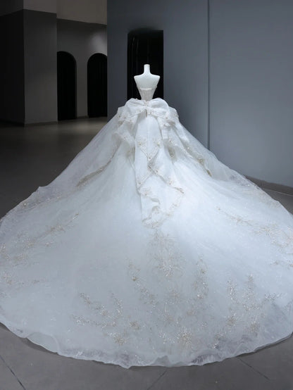 Prinzessinnen-Brautkleid, langes Ballkleid im Sweetheart-Stil mit silberbesetztem Oberteil und Schleppe, weißes Brautkleid AS381