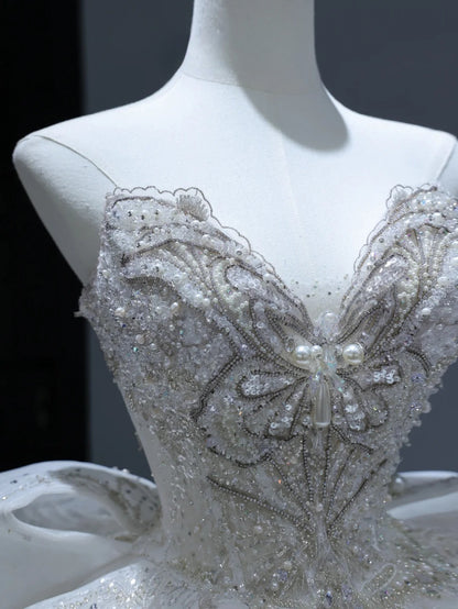 Prinzessinnen-Brautkleid, langes Ballkleid im Sweetheart-Stil mit silberbesetztem Oberteil und Schleppe, weißes Brautkleid AS381