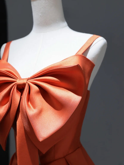 Robe de bal modeste, coupe trapèze, bretelles spaghetti, satin orange, inspiration style, corset, robe de soirée longue et cintrée AS386