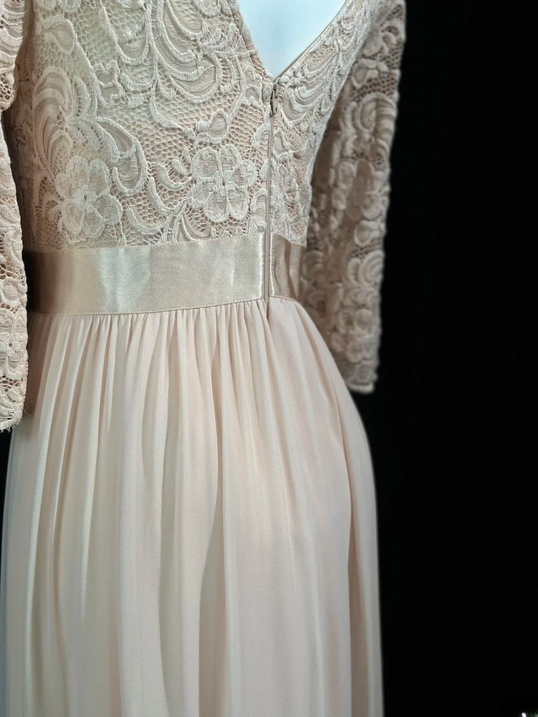 Vintage 2000s Prom Dresses A line Scoop Champagne Lace With Sleeves Long Party Formal Outfits RB6213