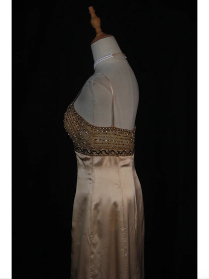 Vintage High Low 80er Jahre Spaghettiträger Champagner Perlen mit Perlenbesatz – Inspiration für Geburtstagsoutfits und festliche Kleider AS394