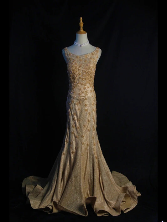 Robe de bal longue sirène dorée vintage années 1950 avec corsage orné de perles - Inspiration tenue d'anniversaire - Robe de soirée AS397