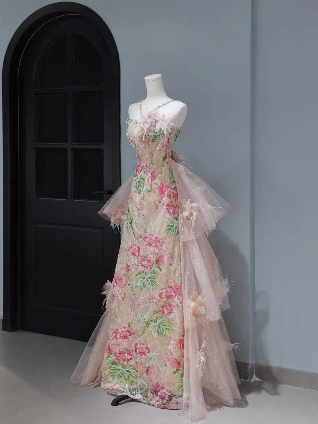 Niedliches Ballkleid im ästhetischen A-Linien-Stil mit Neckholder, Pailletten, rosa Blumenmuster, inspirierendem Stil, Korsett, figurbetontem, langem Partykleid AS397