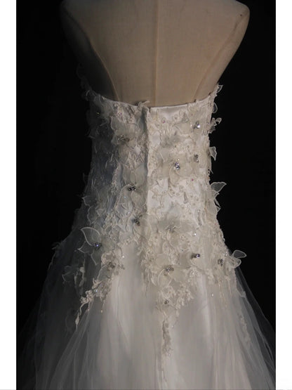 Women's Elegant Ball Gown Strapless Vintage Tulle Lace Wedding Dress for Bride Sweep Train Wedding Dresses AS401