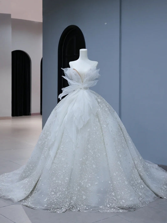Princess Long Wedding Gowns Ball Gown Sweetheart Style for Bride With Pleated Ruched Train White Bridal Dress AS401