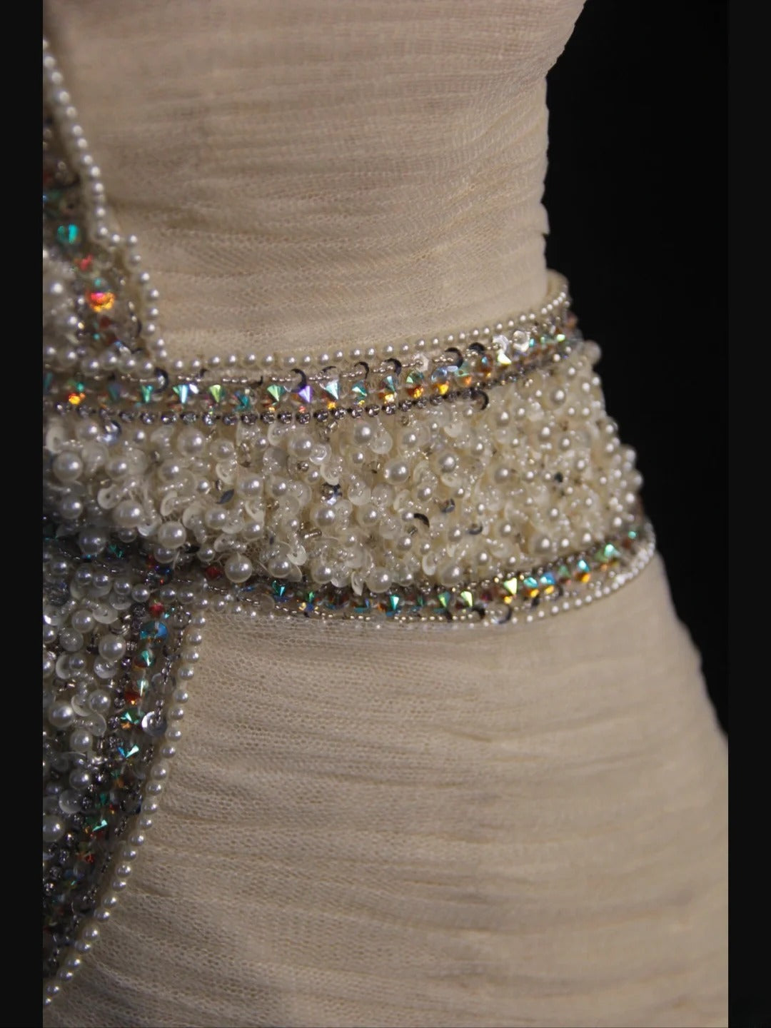 Elegantes, weißes Meerjungfrauen-Brautkleid mit One-Shoulder-Ausschnitt aus Tüll im Vintage-Stil für Damen mit Schleppe (Modell AS402)