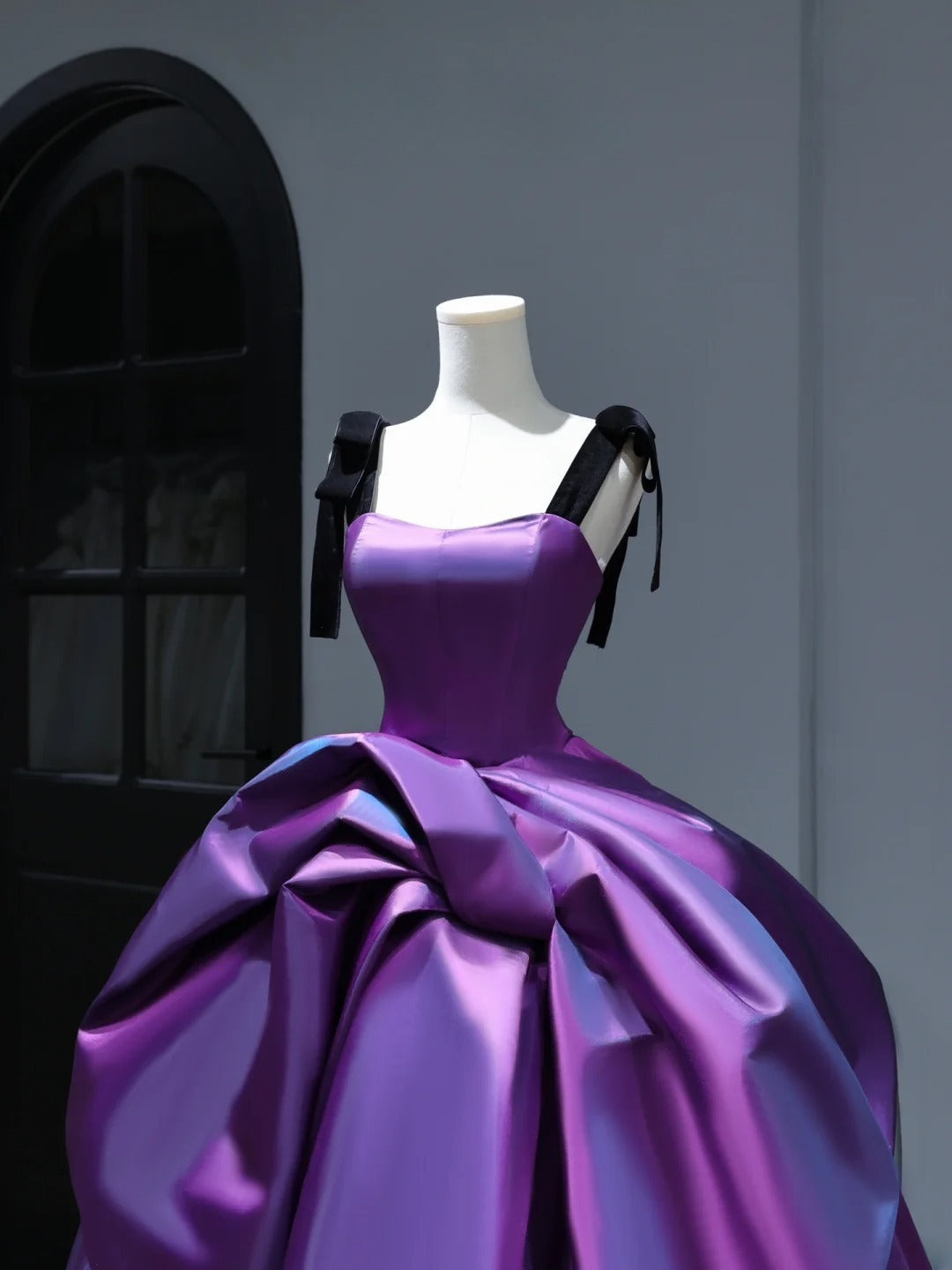Neues lila Satin-Ballkleid für Quinceañeras, schlicht, sexy, für Partys und süße 16 Geburtstage, Kleid AS404