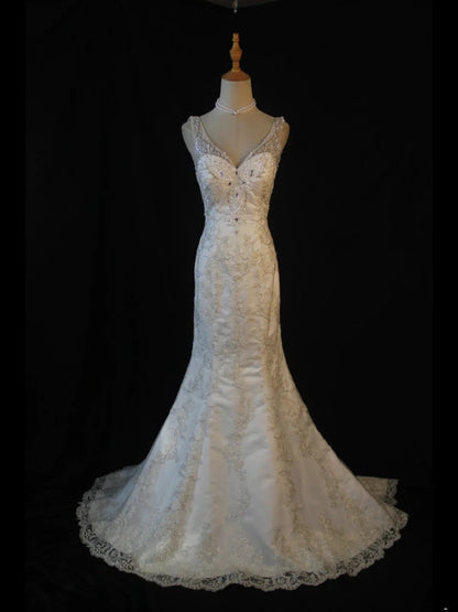 Elegantes Meerjungfrauen-Brautkleid aus transparentem Tüll in Vintage-Weiß mit Herzausschnitt und Schleppe AS406