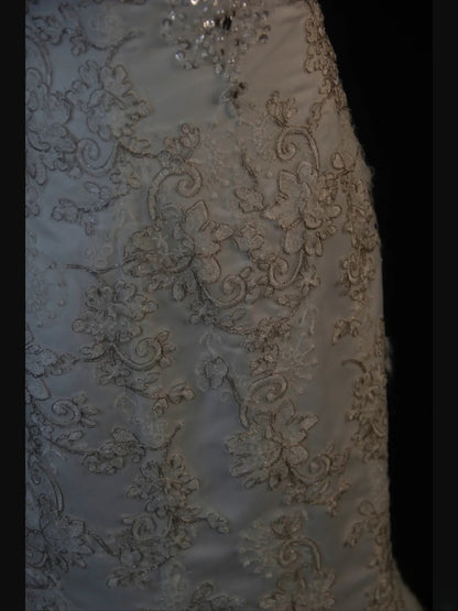 Elegantes Meerjungfrauen-Brautkleid aus transparentem Tüll in Vintage-Weiß mit Herzausschnitt und Schleppe AS406