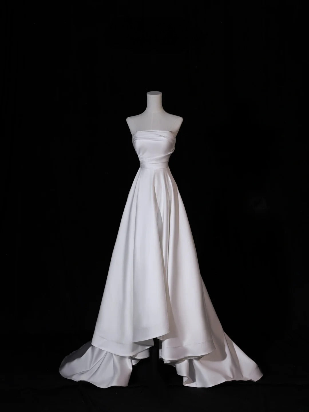 Simple Long Wedding Dresses A Line Strapless Silky Satin Style for Bride With Pleated Bodice Train White Fitted Bridal Dresses AS410