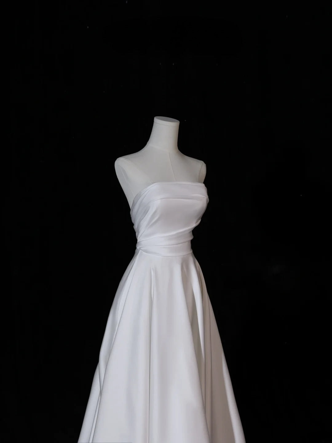 Simple Long Wedding Dresses A Line Strapless Silky Satin Style for Bride With Pleated Bodice Train White Fitted Bridal Dresses AS410