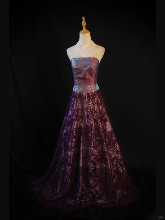 Robe de bal longue violette vintage années 1950, coupe trapèze, bustier à volants et perles, inspiration années 1950, tenue d'anniversaire ou robe de soirée pour femme AS420
