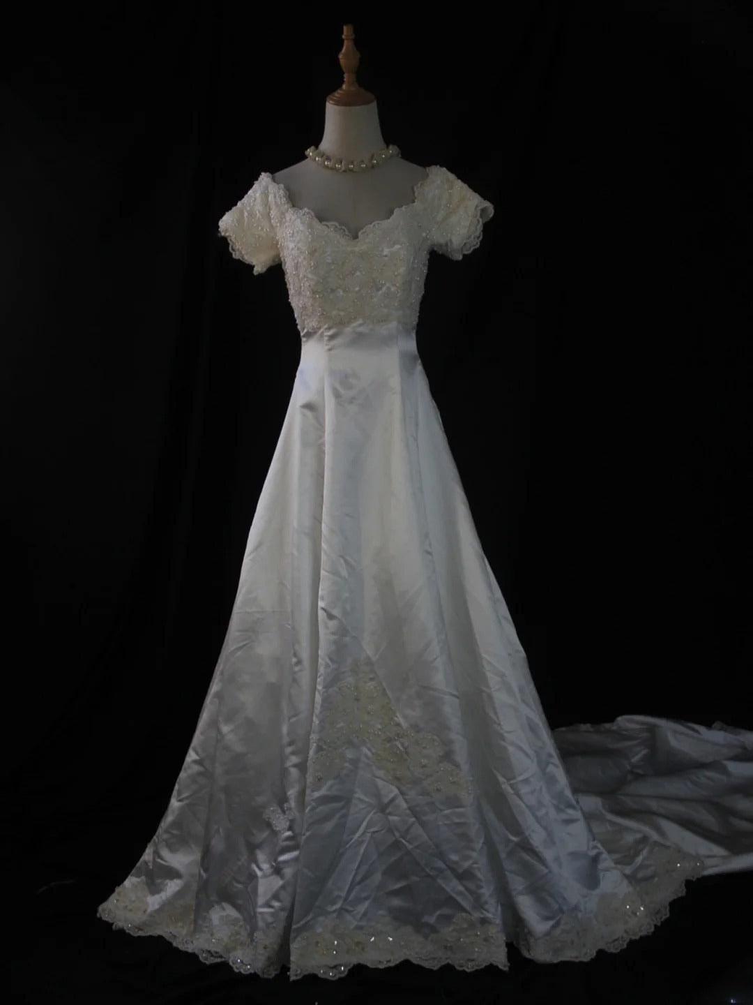 Retro 1950s Wedding Dresses for Bride Ball Gown V Neck With Short Beads Sleeves Lace Petite/Plus Size Bridal Gowns for Summer Wedding AS433