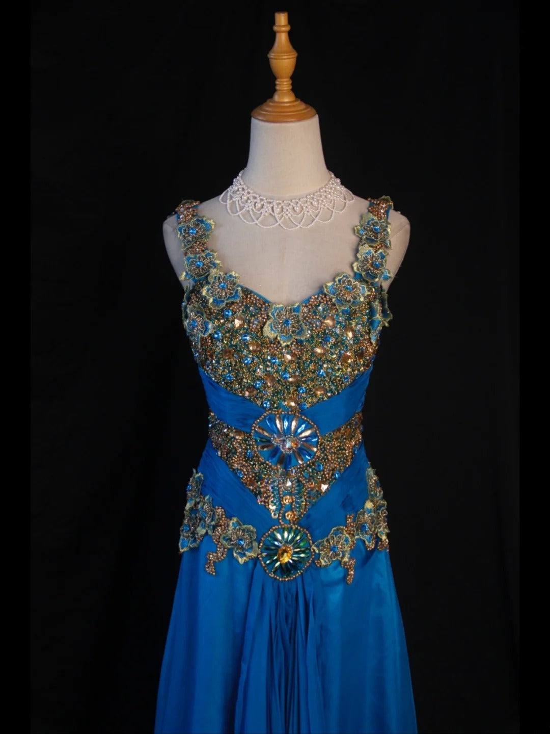 Vintage A Line V Neck 80s With Gold Beaded Appliqued Bodice Long Prom Max Dresses Inspo 18th Birthday Outfit Formal Dress For Women AS434