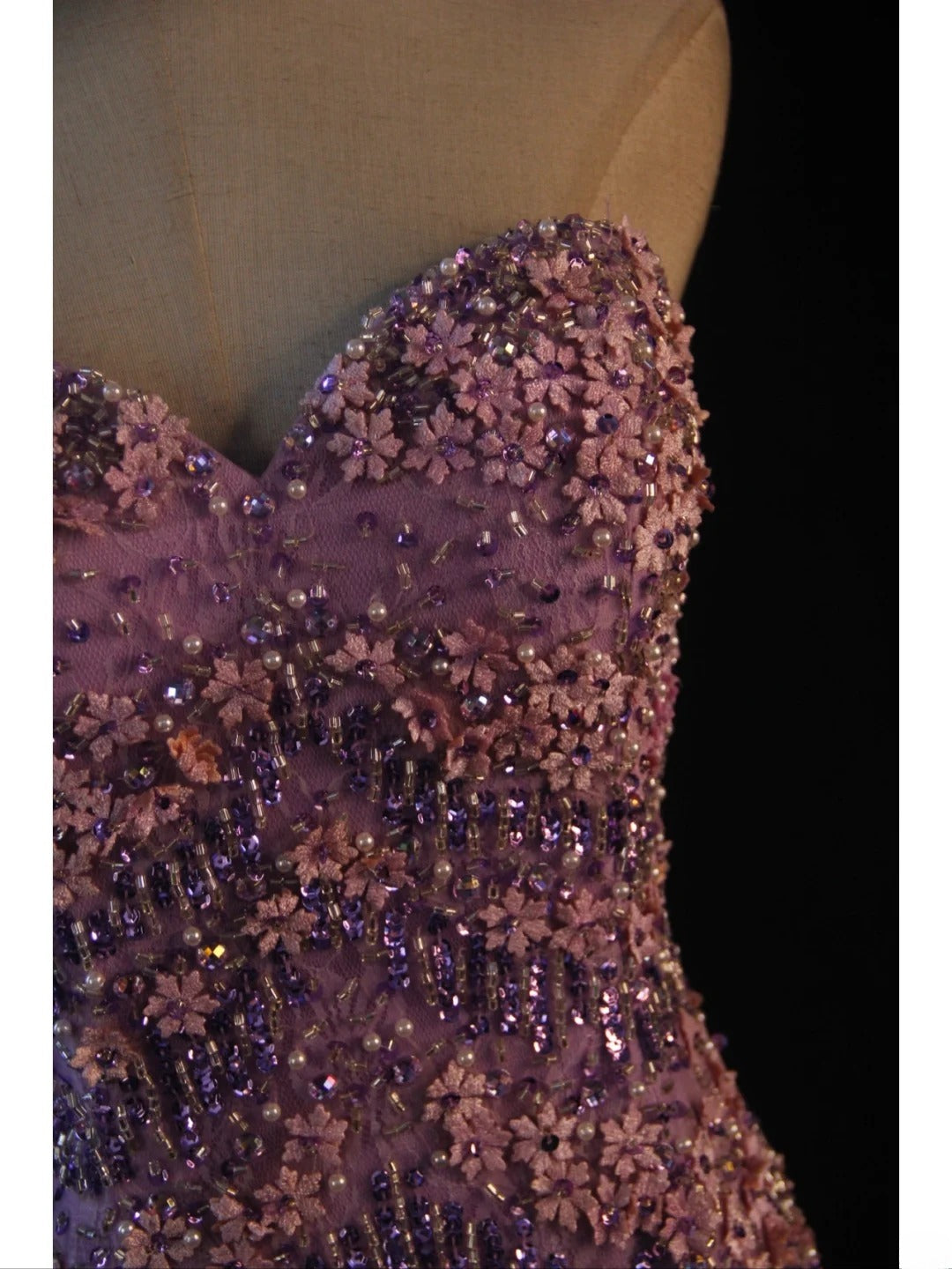 Vintage Meerjungfrauen-Abendkleid aus lila Tüll im Stil der 1950er Jahre mit Perlenbesatz, herzförmigem Ausschnitt, Inspiration für den 18. Geburtstag, formelles Abendkleid AS439