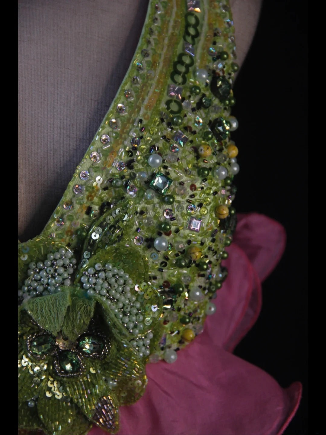 Vintage A Line V Neck Green Tops Chiffon Pink 80s With Beaded Bodice Long Prom Dresses Inspo Birthday Outfit Formal Dress For Women AS446