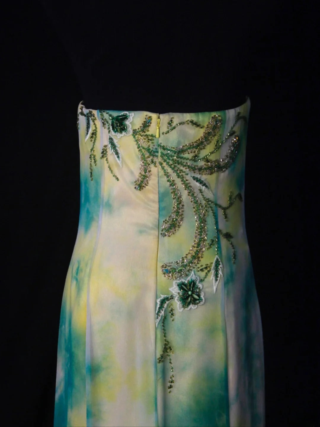 Retro 80er Jahre Meerjungfrauen-Trägerloses grünes Chiffonkleid mit Blumenmuster und Perlenstickerei – Langes Ballkleid als Inspiration für den 22. Geburtstag – Abendkleid AS485