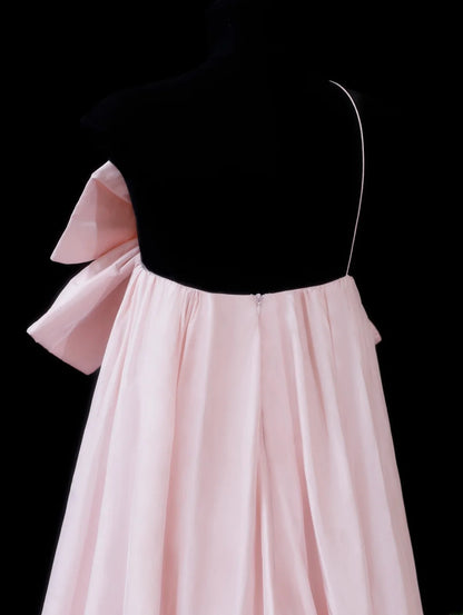 Elegantes, langes, formelles Abendkleid aus rosa Satin mit A-Linien-Ausschnitt und One-Shoulder-Ausschnitt, ideal für Dinnerpartys und festliche Anlässe (AS599)