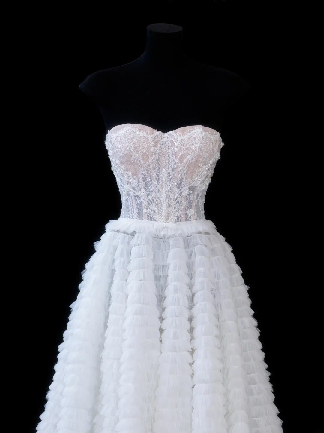 Elegant Ball Gown Sweetheart White Tulle Lace Tops Formal Fancy Evening Dresses Dinner Outfits Classy Party Gowns AS604