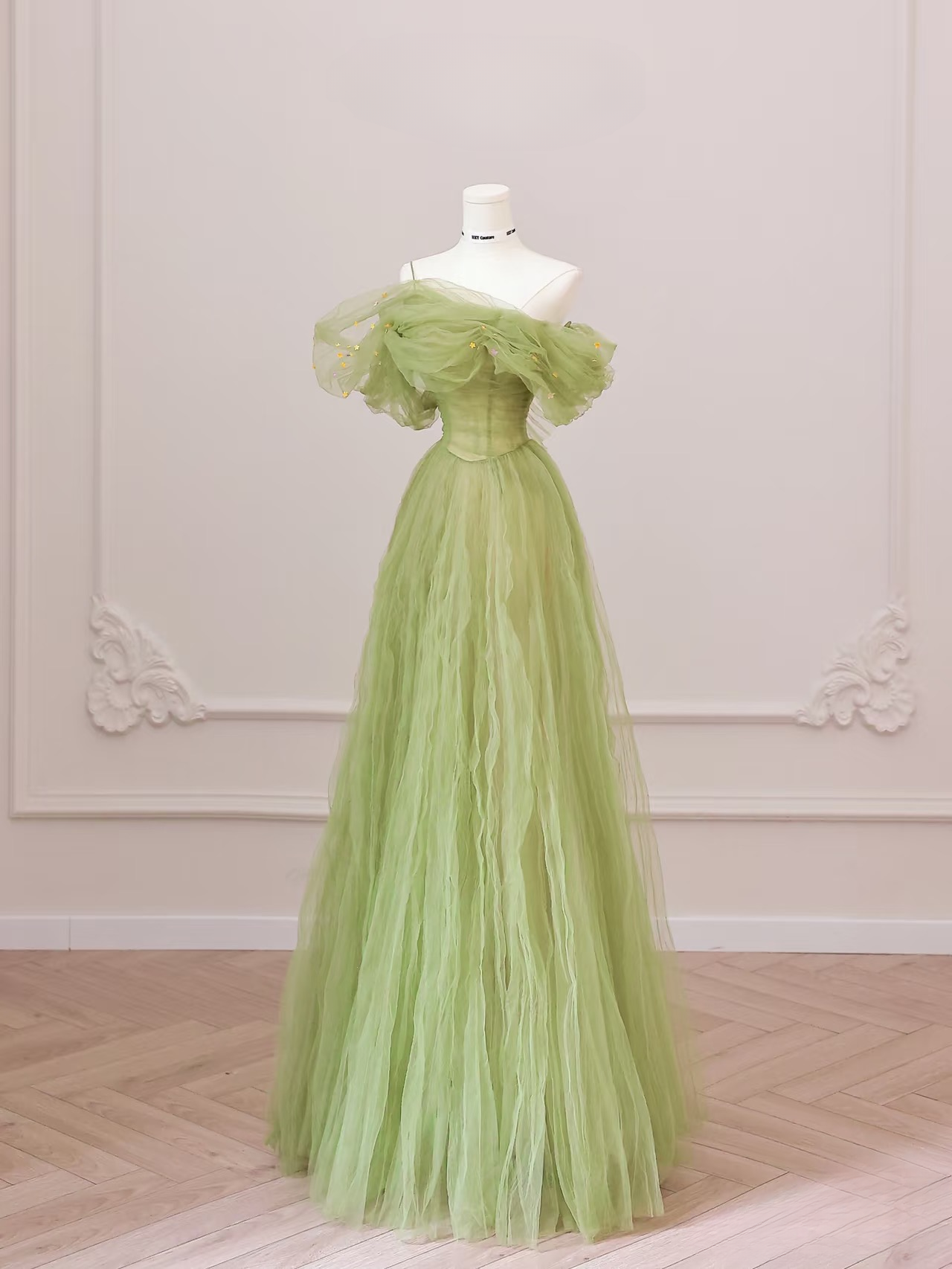 Robe de bal élégante en tulle vert, coupe trapèze, épaules dénudées, longue au sol, inspiration robes de bal, robe de remise de diplôme, AU002